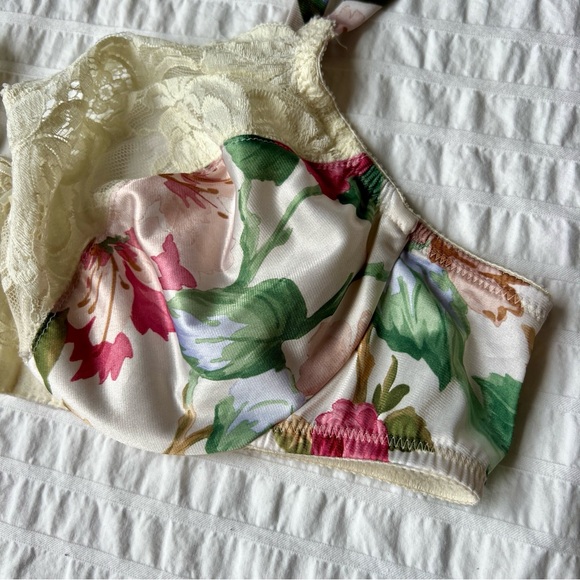 VTG 80s Victoria's Secret Gold Label Floral Unlined Bra, 36C - Picture 3 of 7